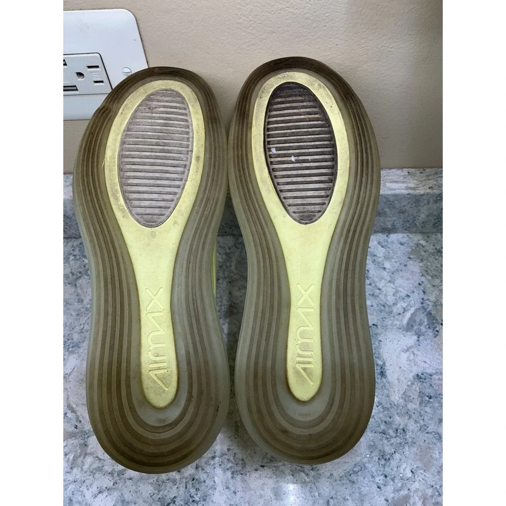Nike Sneakers Air Max 720 Size 7 Pale Vanilla Yellow AT6176-302 Wave Textured